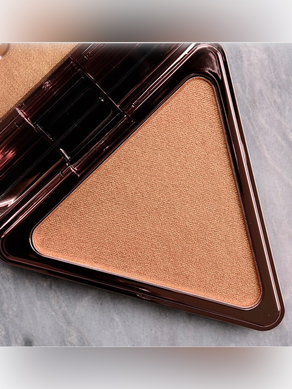 LYS Beauty Aim High Pressed Highlighter Powder in Fearless (Bronze) BNIB